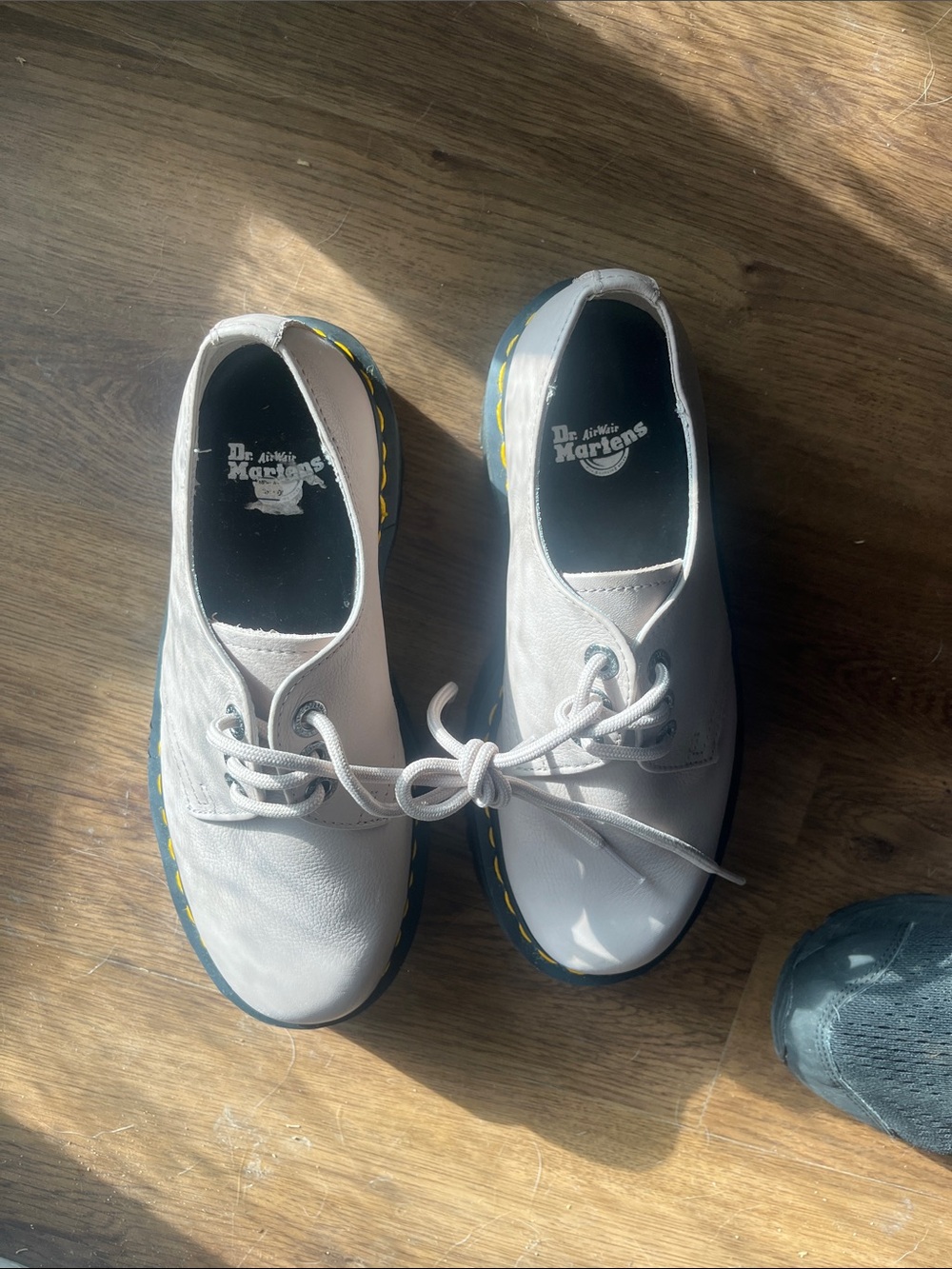 Dr. Martens shoes - Picture 3 of 7